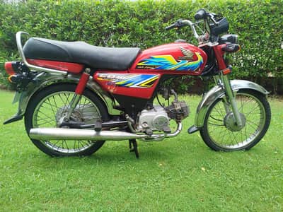 Honda CD 70 2021+22 model CD 70c call me 03244513839