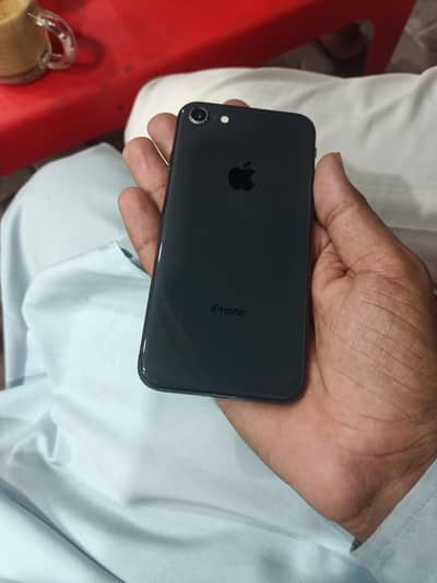 Apple iPhone 8