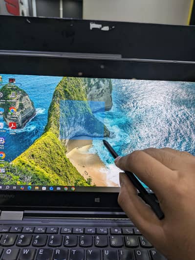 Lenovo laptop  cori 5 gen 6   in 10 by 10 condition Touch system