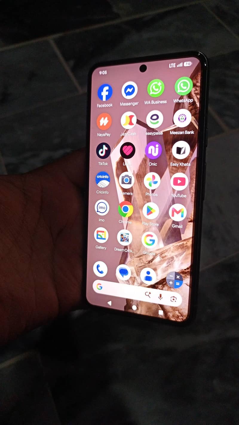 Google Pixel 8 1