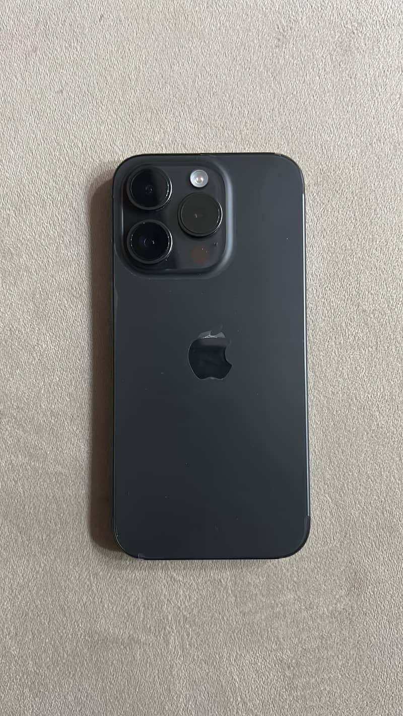 Apple iPhone 15 Pro 0