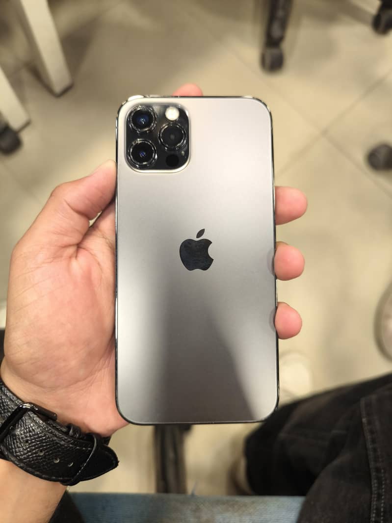 Apple iPhone 12 Pro 0