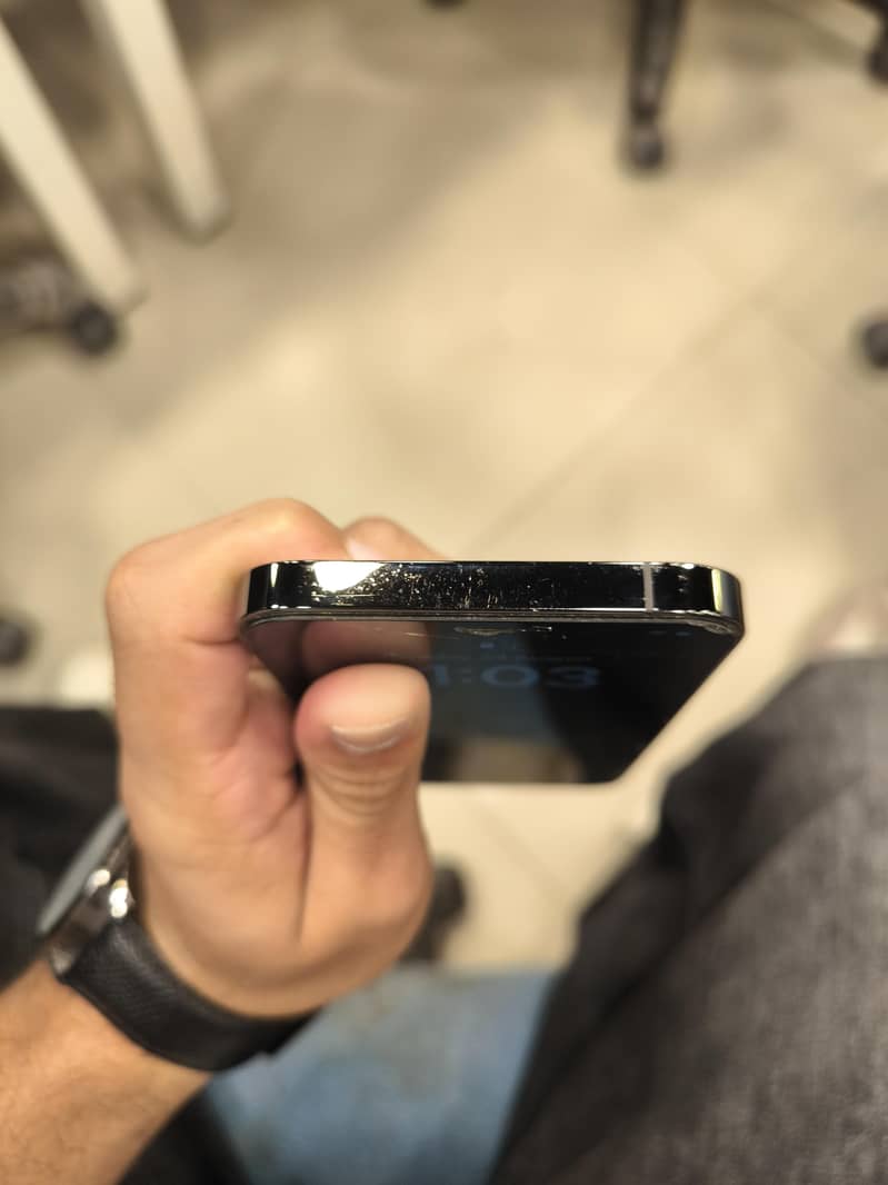 Apple iPhone 12 Pro 3
