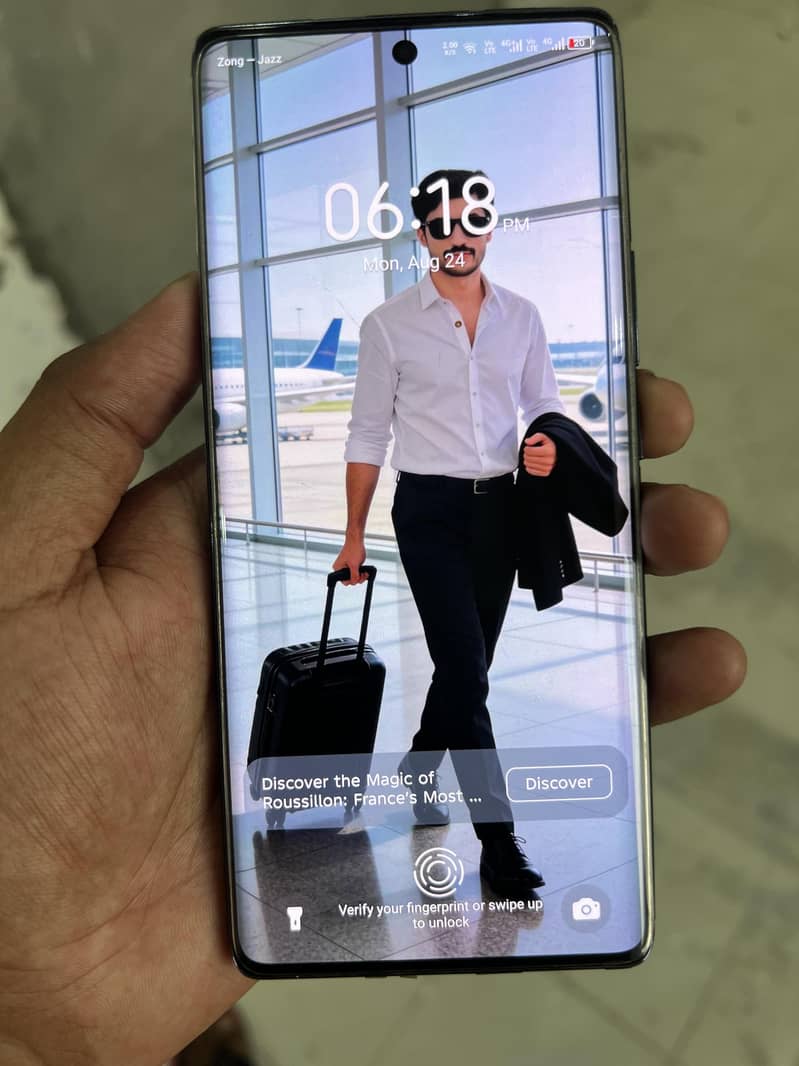 Tecno Spark 20 Pro Plus 4
