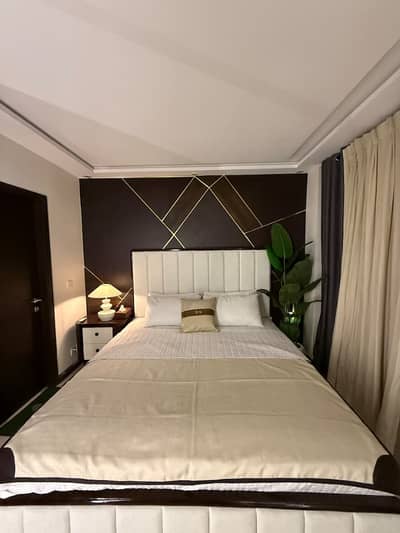 2 Bedrooms Luxury Furnished Apartment is Available For Rent in Bahria Town Lahore