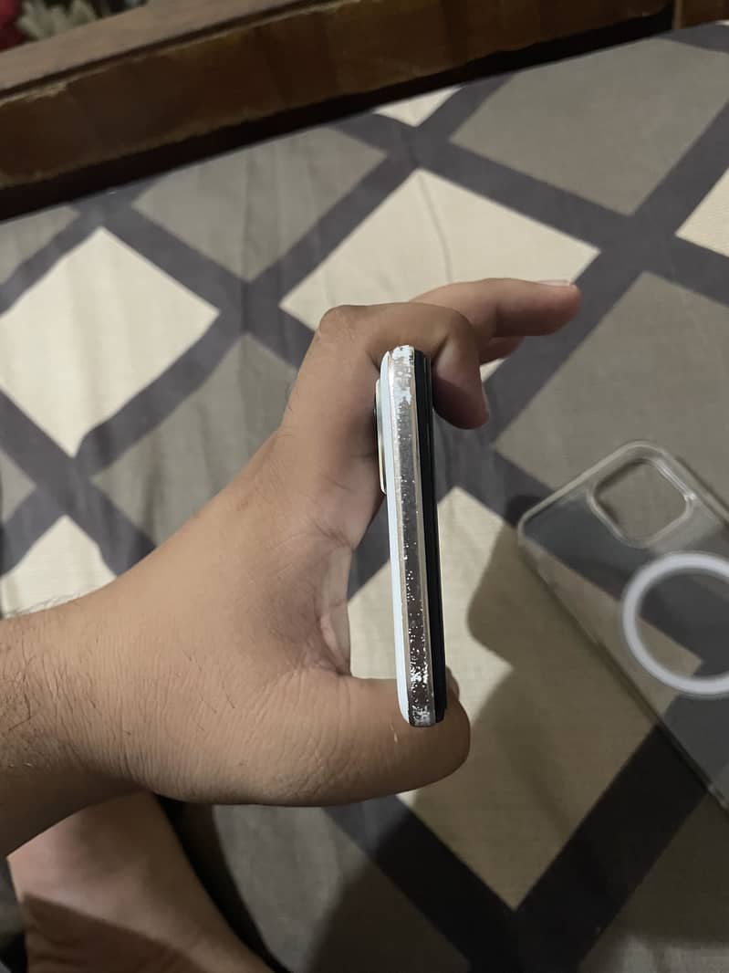 Techno camon 18p 4