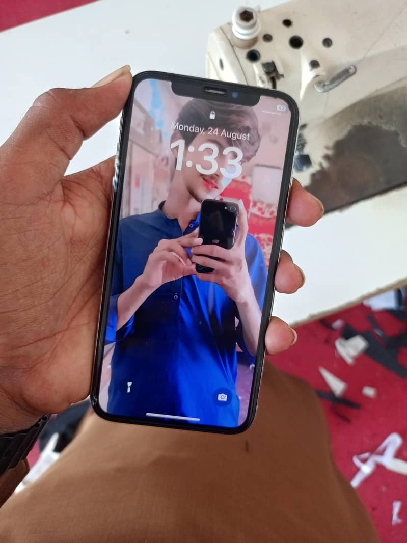 Apple iPhone X 1