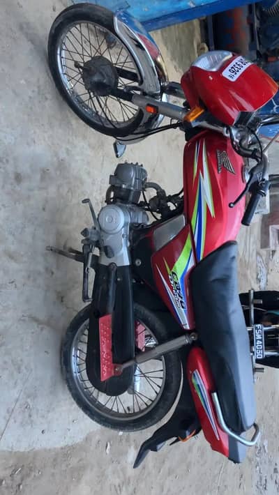 Honda dream03284604974