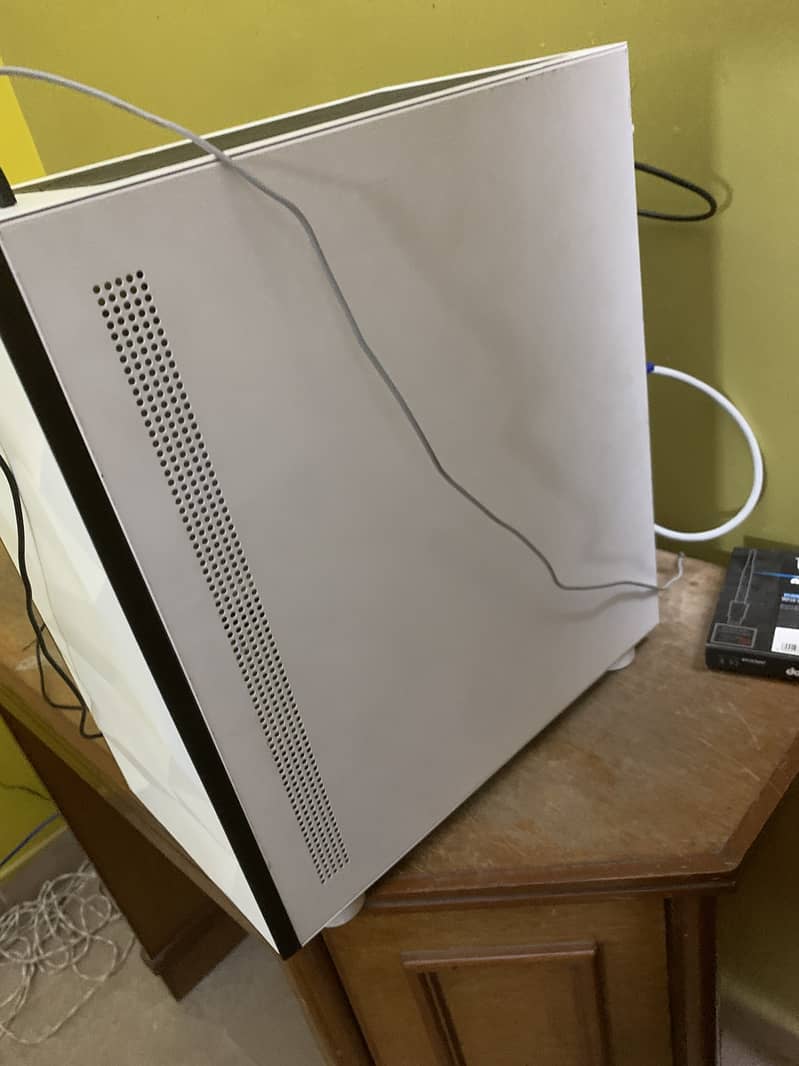 Good condition pc available 0