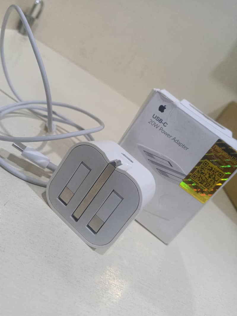 iphone charger 0