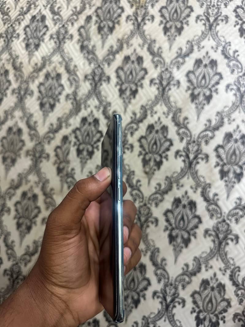 Infinix Zero 40 4