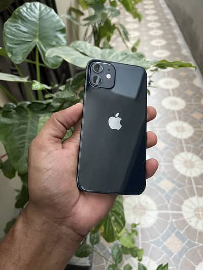 iPhones 12 non pta J. v Water pack urgent sale