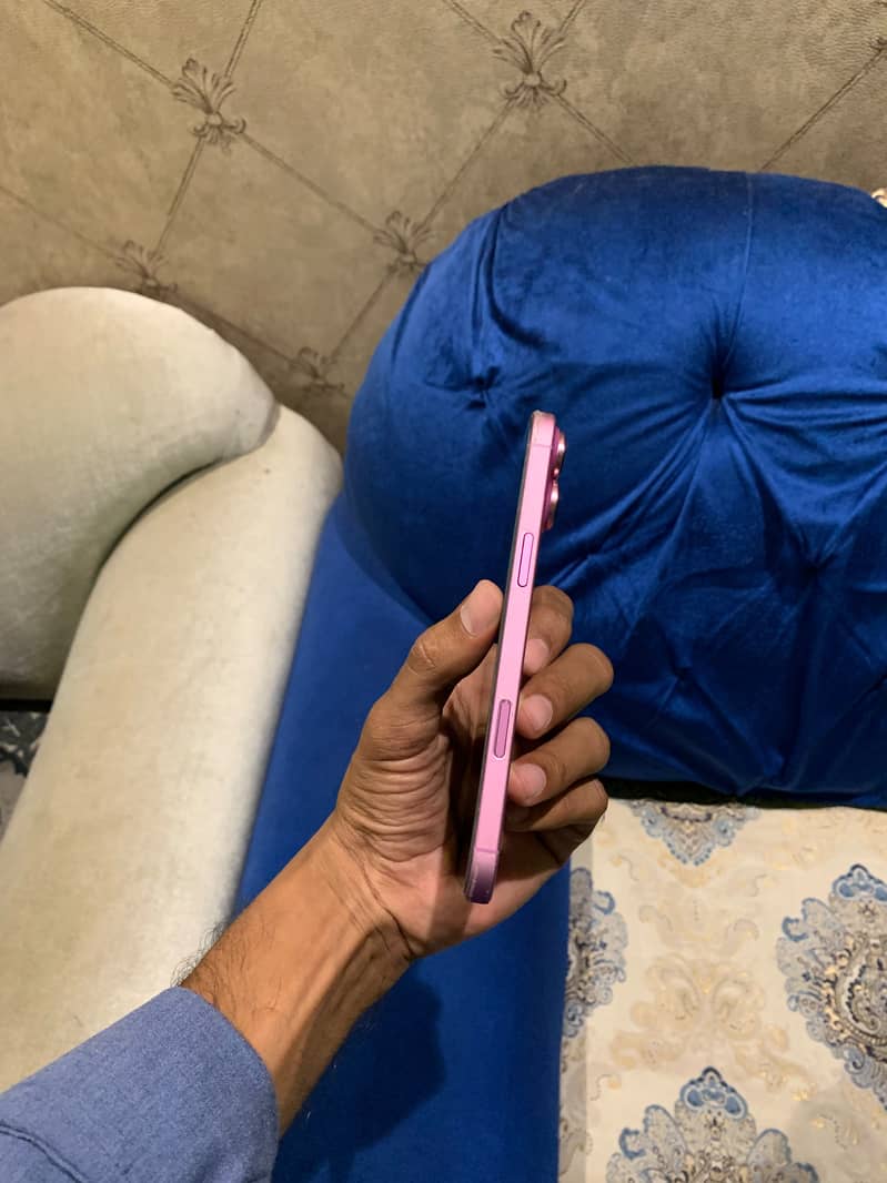 Apple iPhone 16 Plus 2