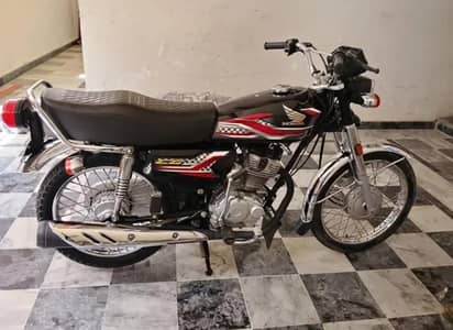 Honda 125 all dacomts clear first hand use