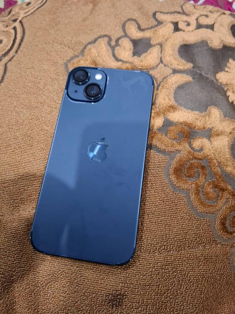 Apple iPhone 13 0