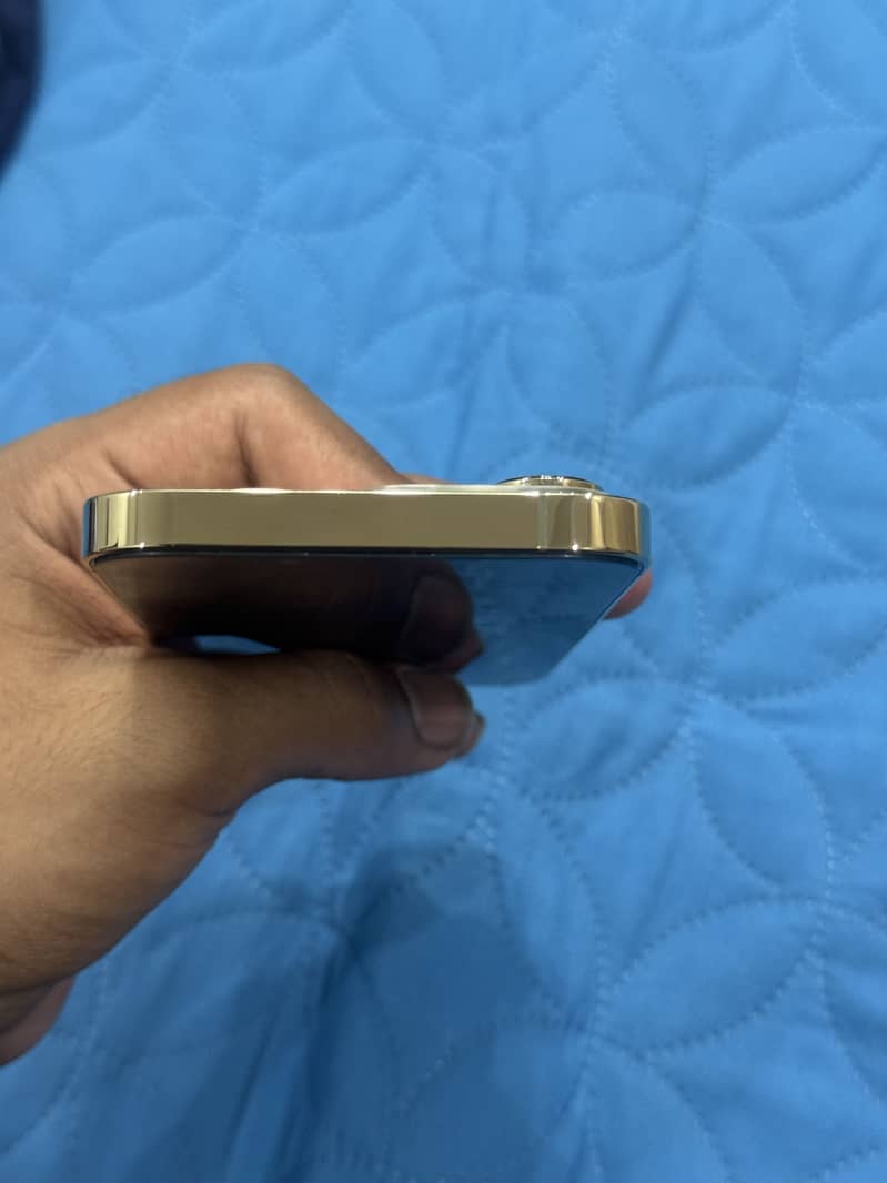 Iphone 13 pro 4