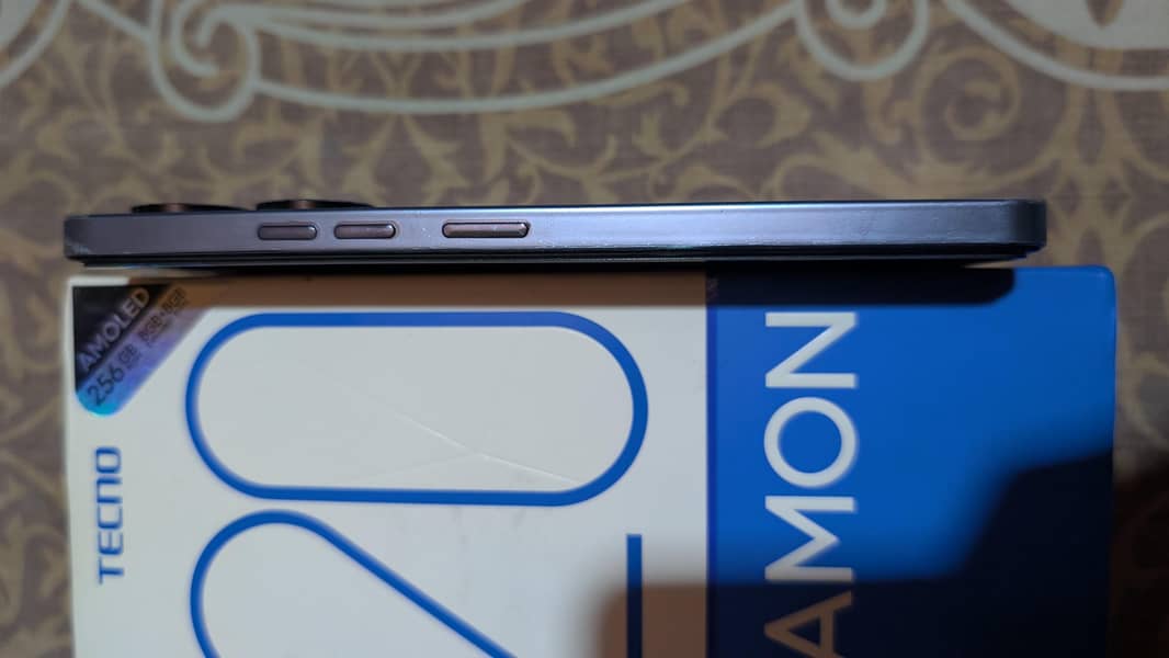 Tecno CAMON 20 2