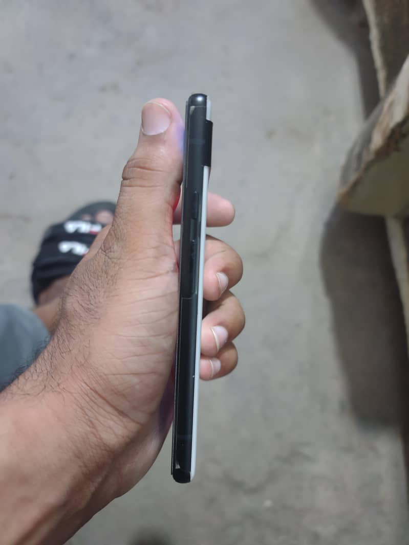 Google Pixel 6a 3