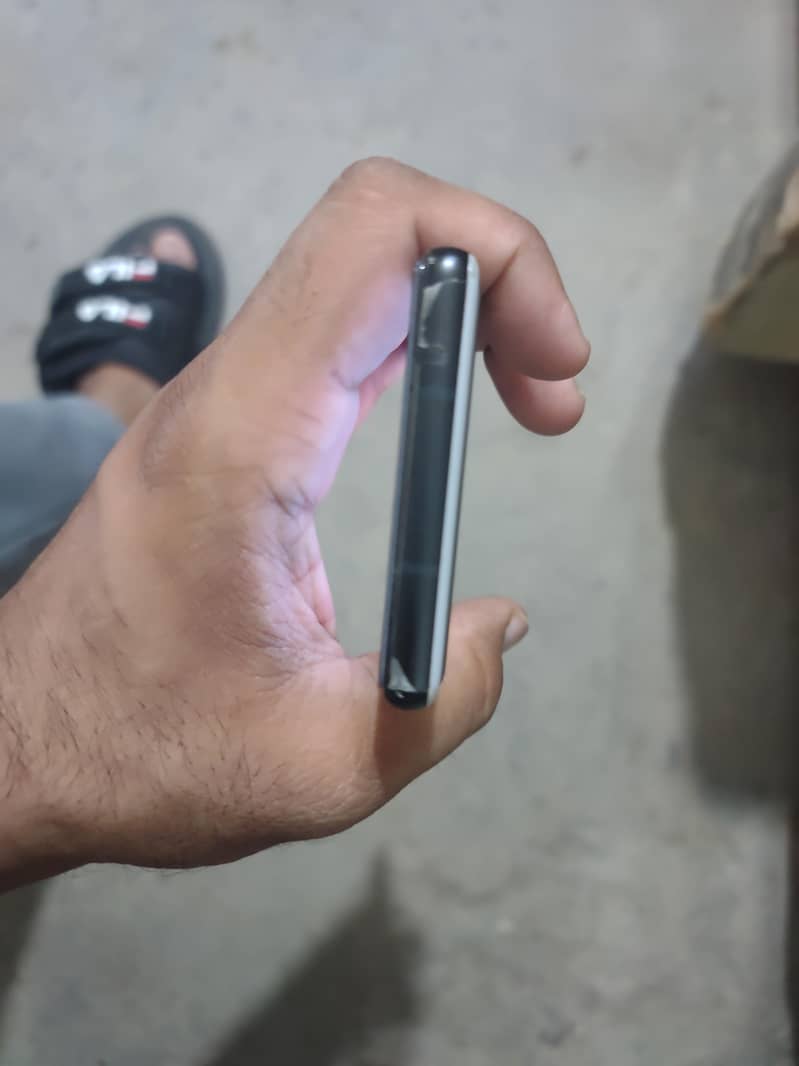Google Pixel 6a 4