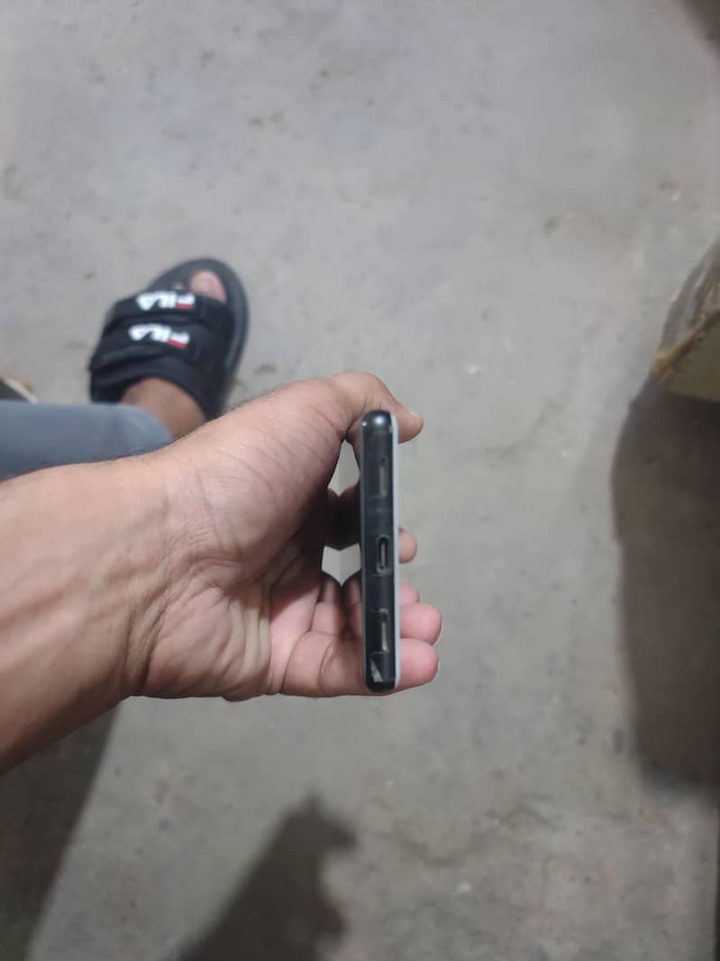 Google Pixel 6a 5