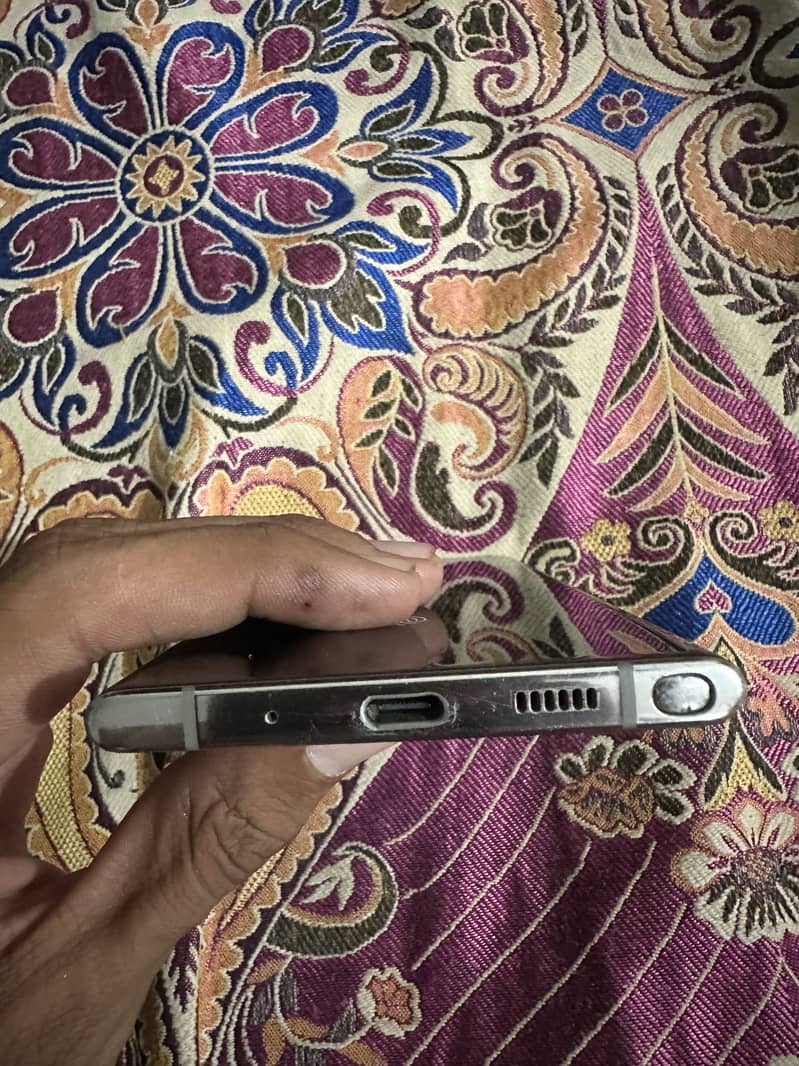 Samsung Mobile Note 10 Plus 1