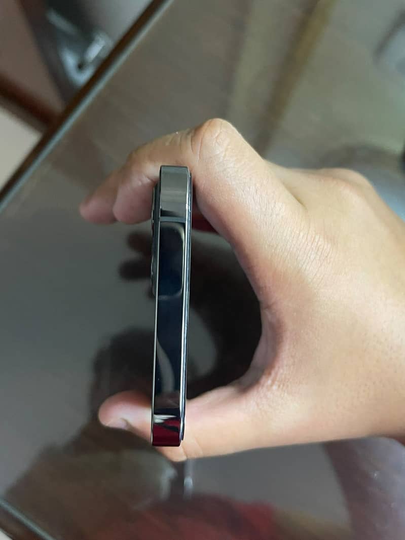 Apple iPhone 12 Pro 0