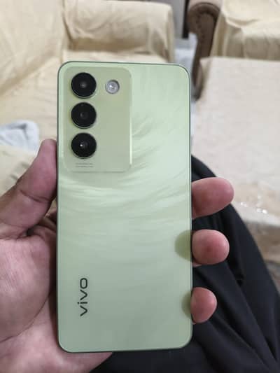 Vivo Y100