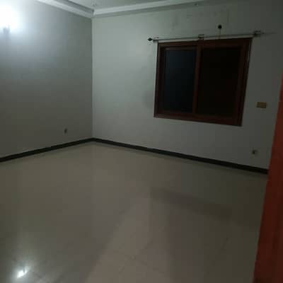 Flat For Rent Ideal Location Flat Corner 3 Bed Dd Gulistan E Jauhar University Road