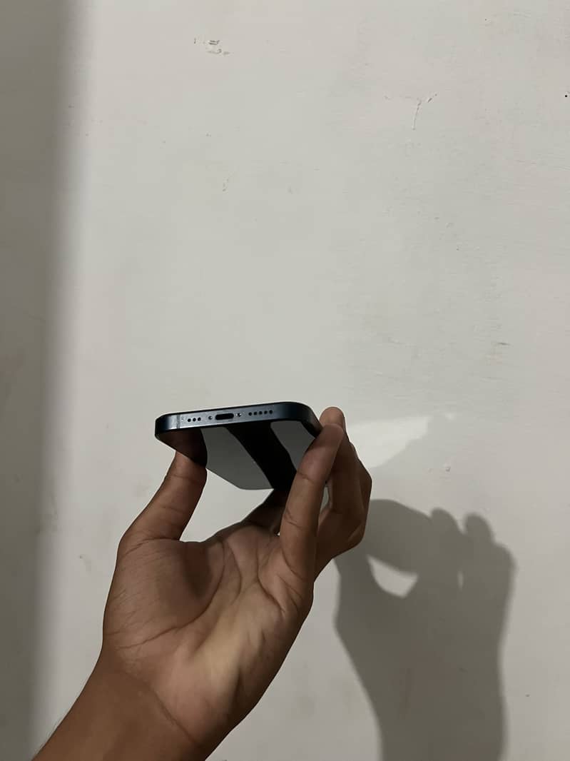 iPhone 13 waterpack 5