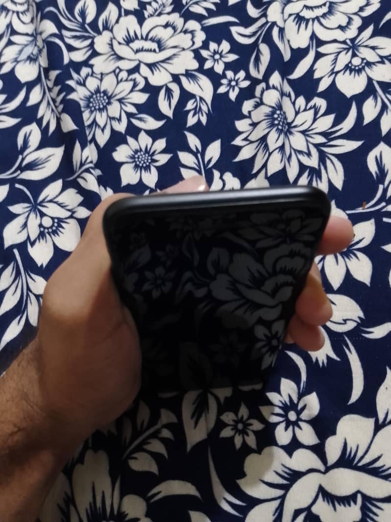 Apple iPhone 7 6