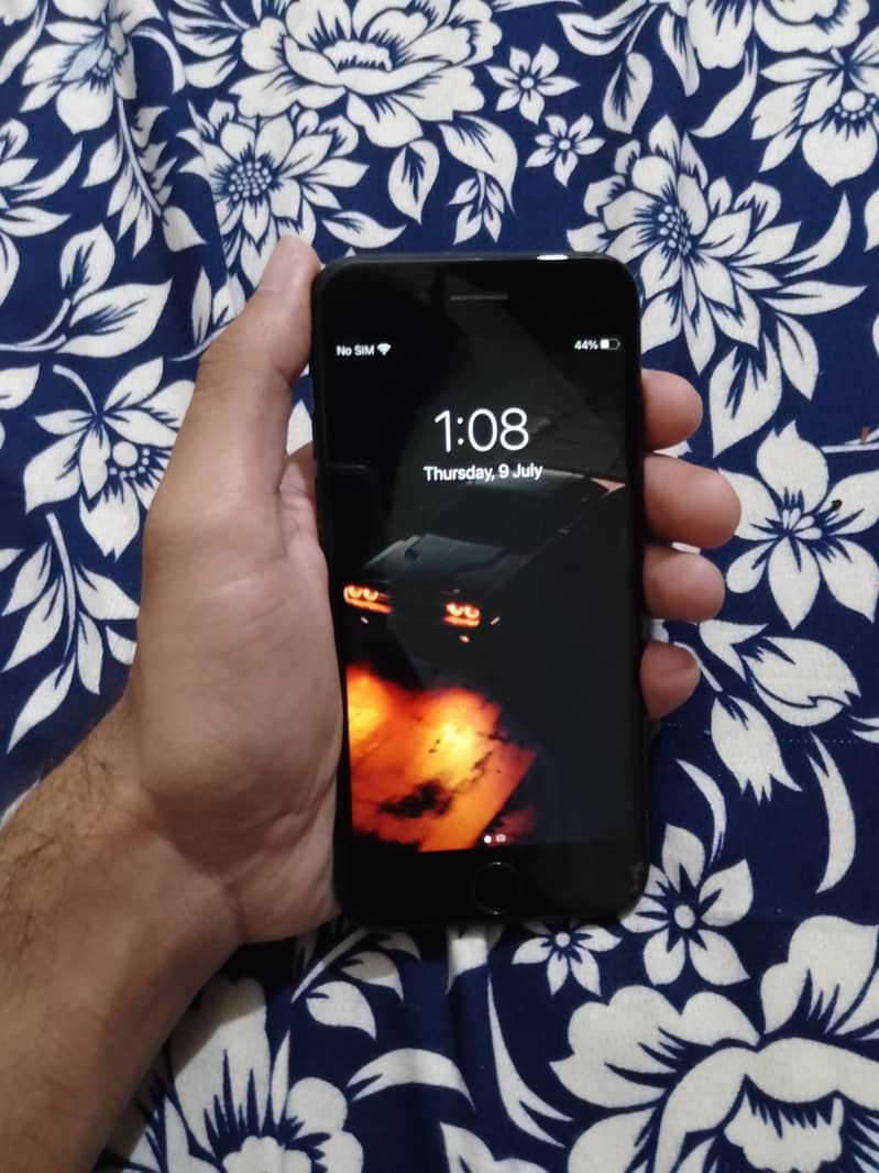 Apple iPhone 7 7