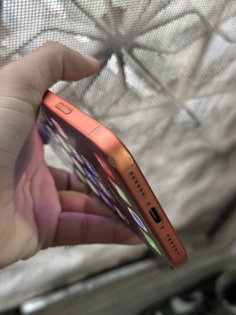 Apple iPhone 17 Pro Max 2