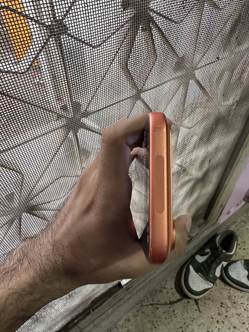 Apple iPhone 17 Pro Max 6