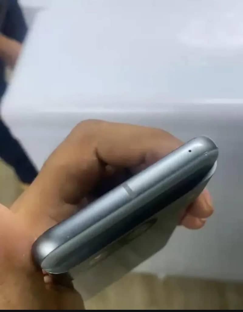 Google Pixel 8 3
