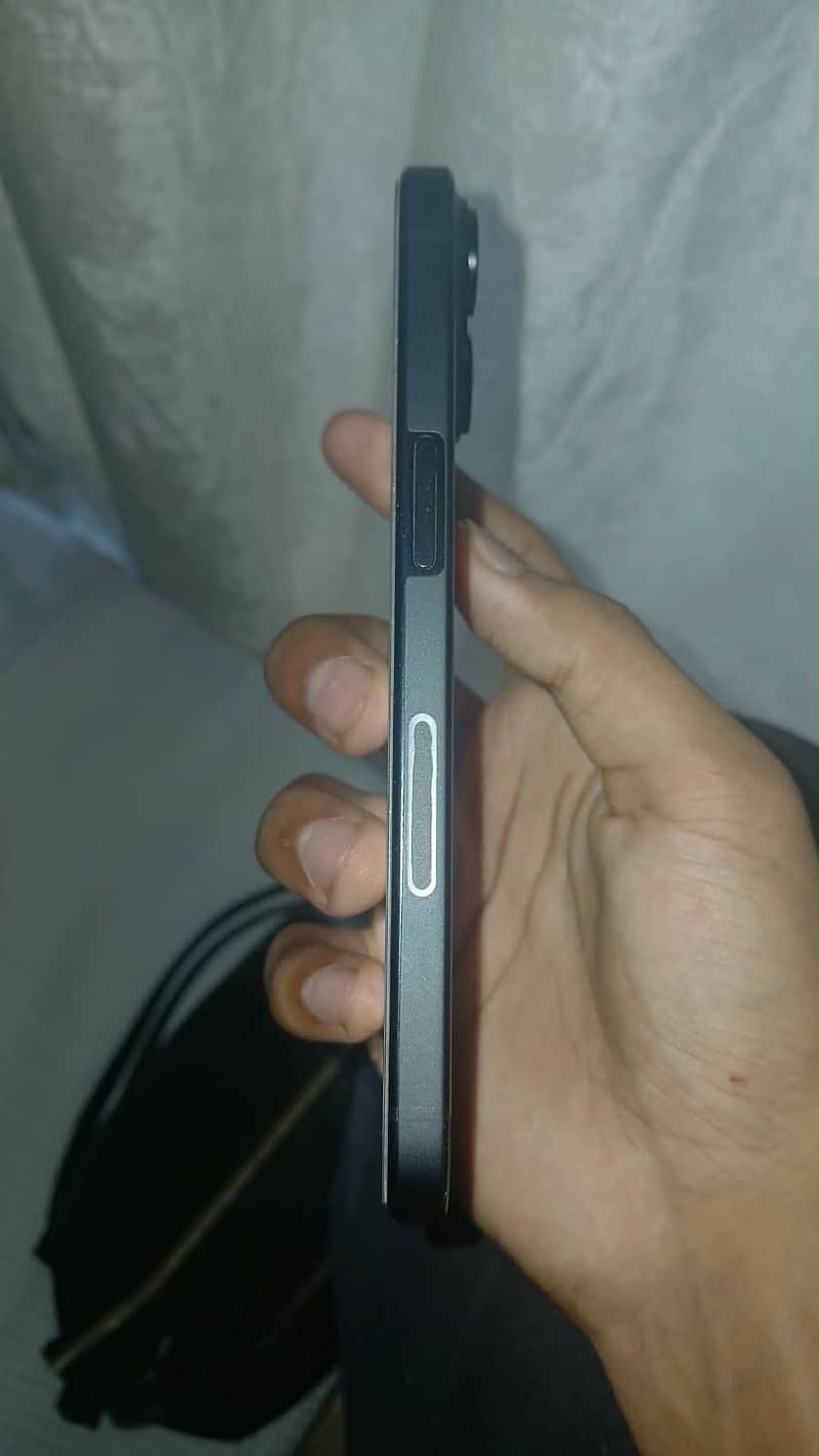 Apple iPhone 15 jv 1