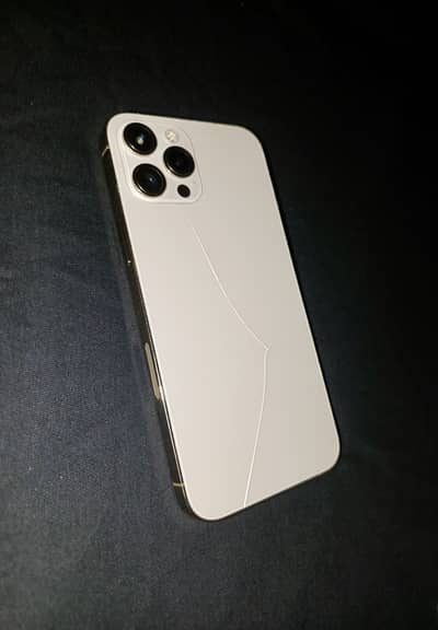 IPhone 12 Pro Max gold