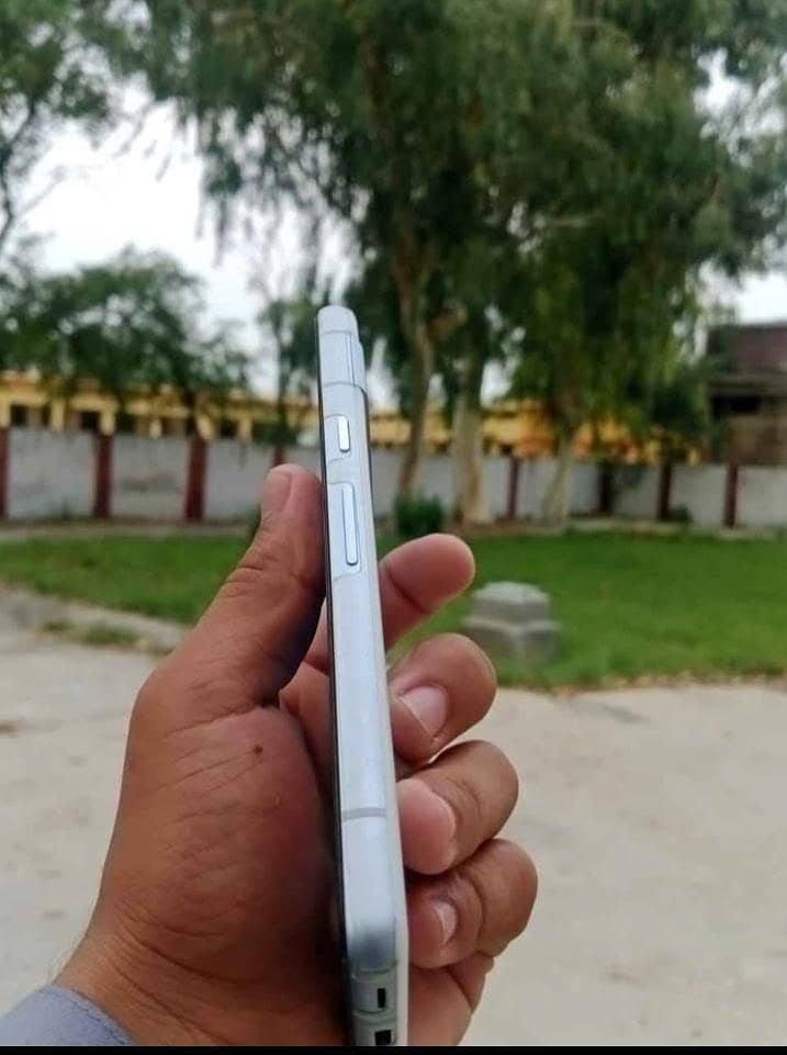 Google Pixel 7a 0