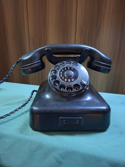 vintage & Antique products turntable,telephone,brass,camera