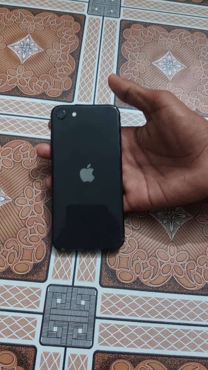 Apple iPhone SE 3