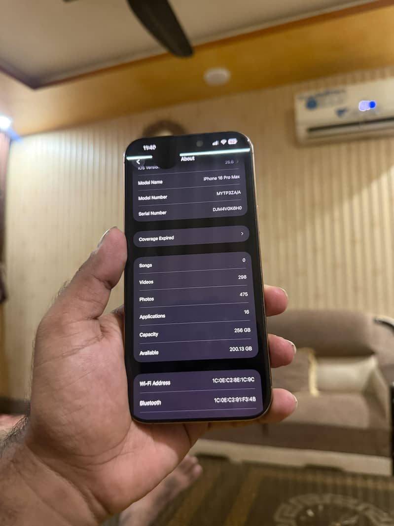 Apple iPhone 16 Pro Max 8