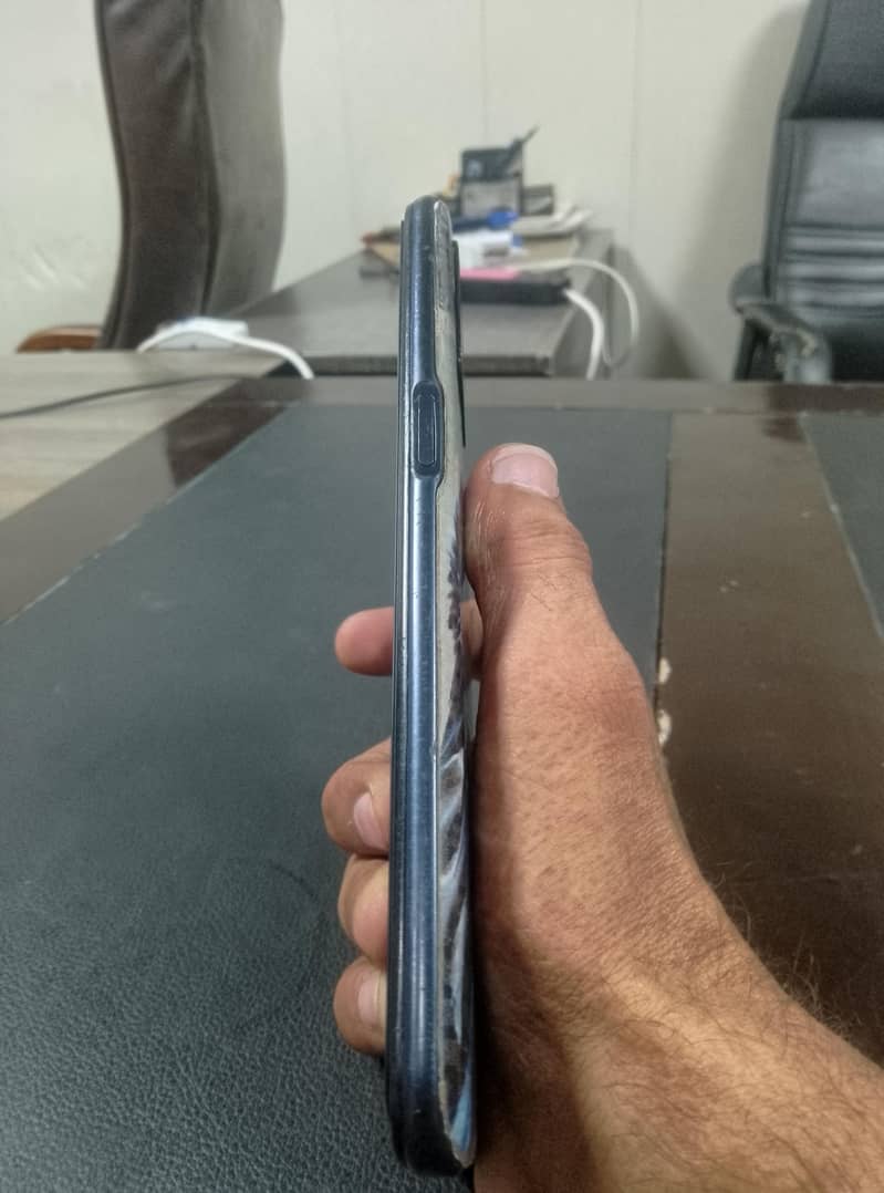 OPPO A54 1