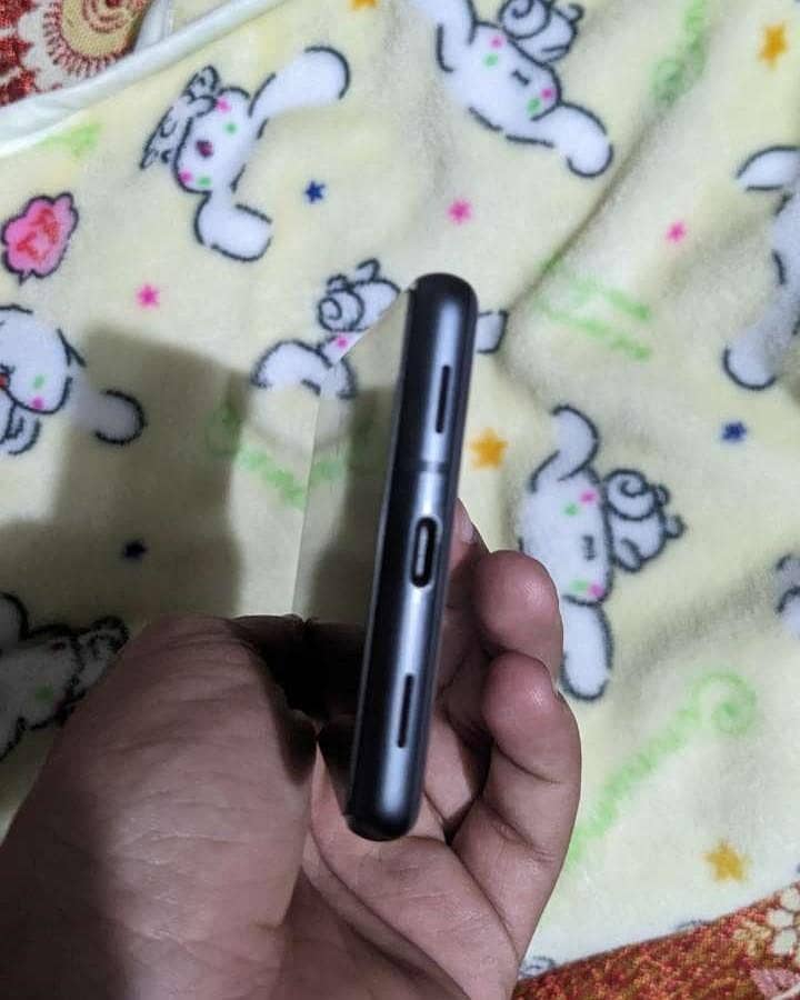 Google Pixel 7a 3