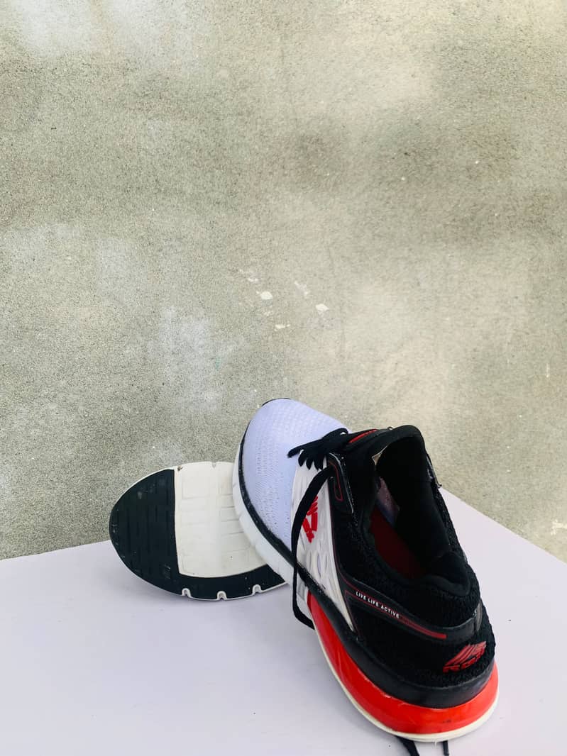 SHOSE 1