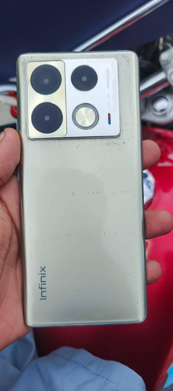 Infinix Note 40 Pro 0
