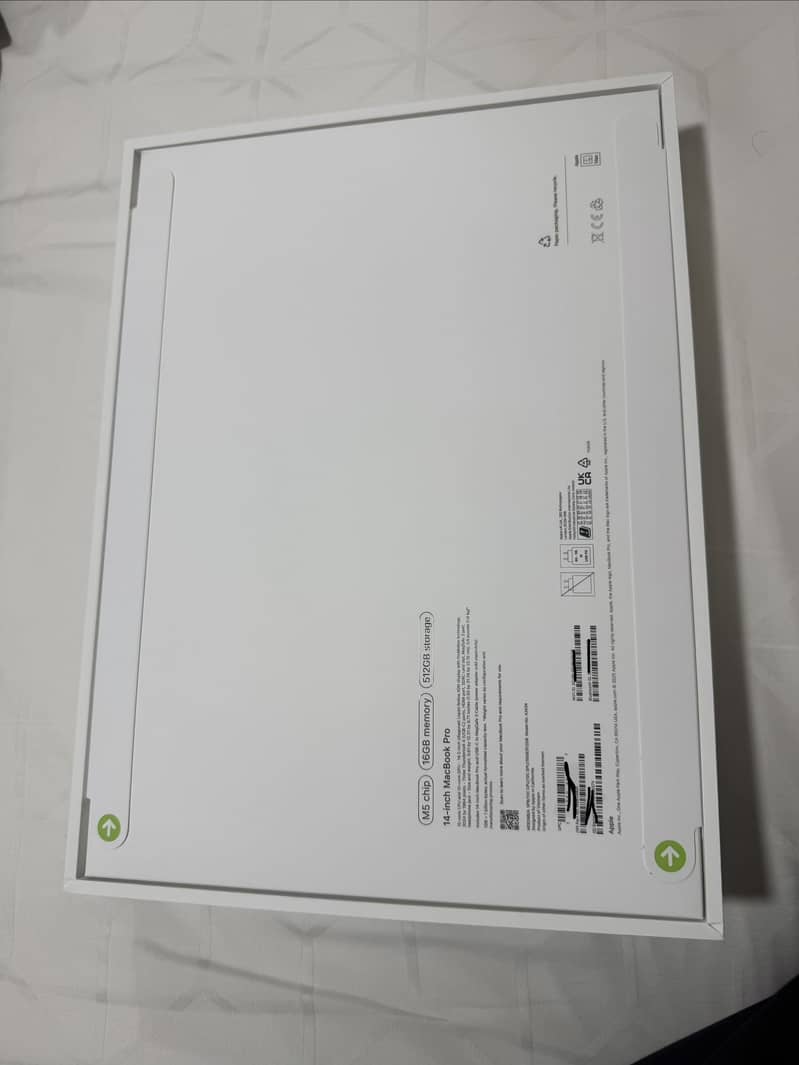Macbook m5 pro 1