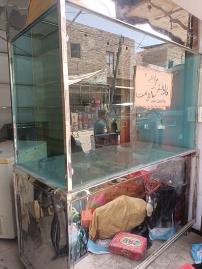 Showcase counter