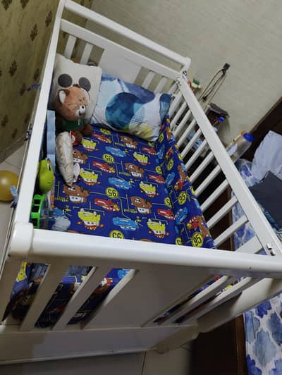 Baby Cot for Sale in pristine condition