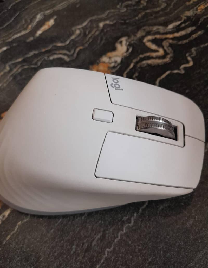 Logitech mx master 3s 1