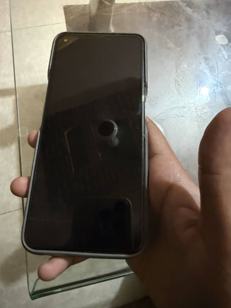 OPPO A76 1
