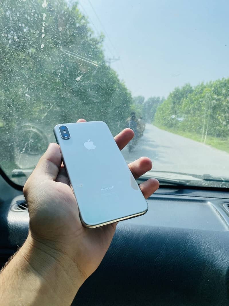 Apple iPhone X 1